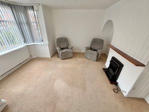Lounge- click for photo gallery